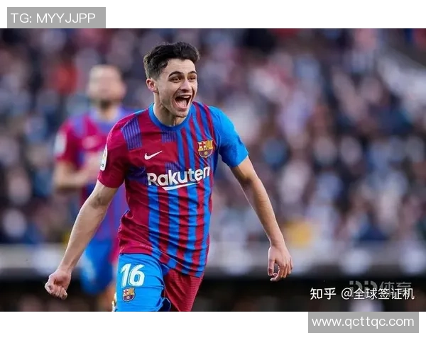 近代世界足球球星实力排名分析与榜单揭晓 近代世界足球球星实力排名分析与榜单揭晓