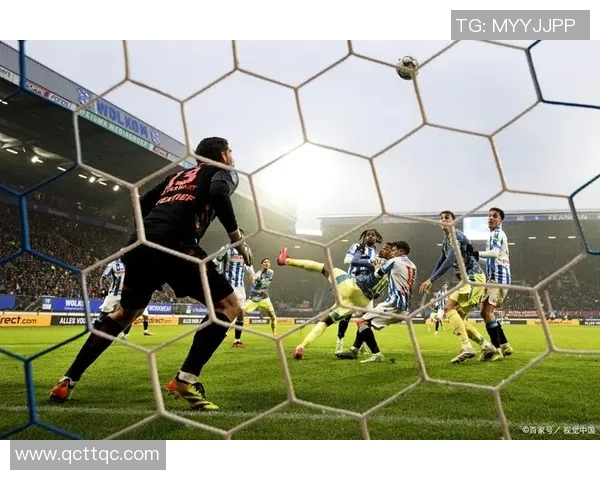 球星引领风潮，野球场上演足球梦想的华丽对决